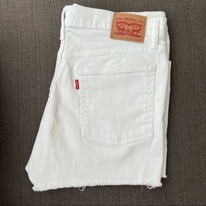 Levis White Denim Shorts
